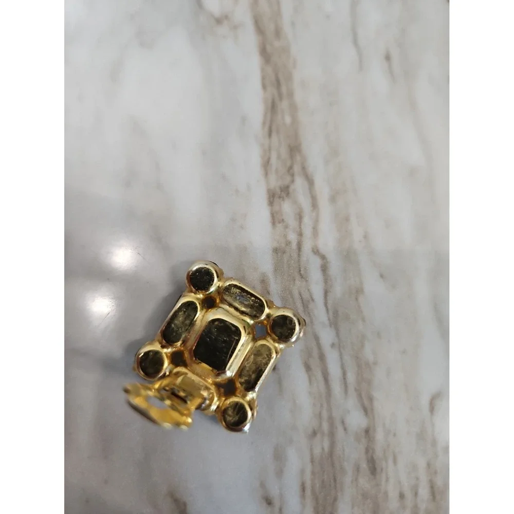 1950s 60s Weiss Emerald Cut Rhinestone Clip In Earrings Gold Tone